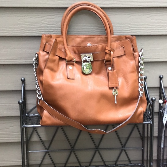 Michael Kors Tote Bag - Picture 2 of 13